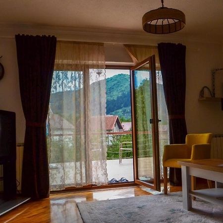 The View Apartment Visoko Esterno foto