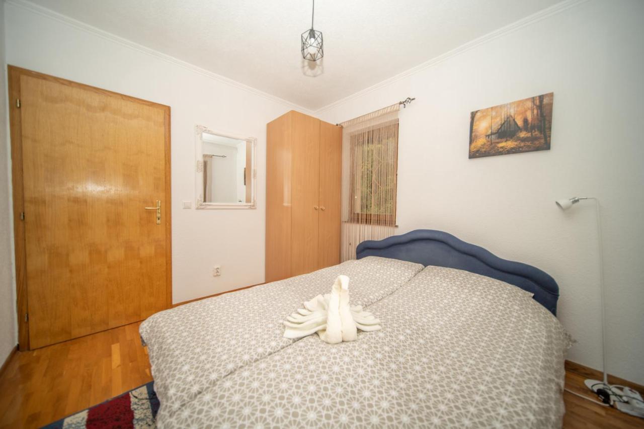 The View Apartment Visoko Esterno foto