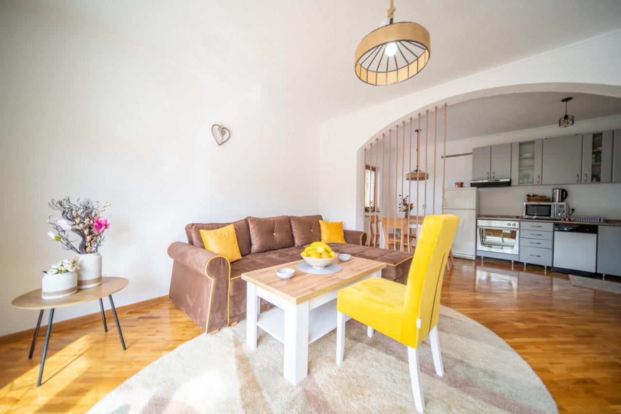 The View Apartment Visoko Esterno foto