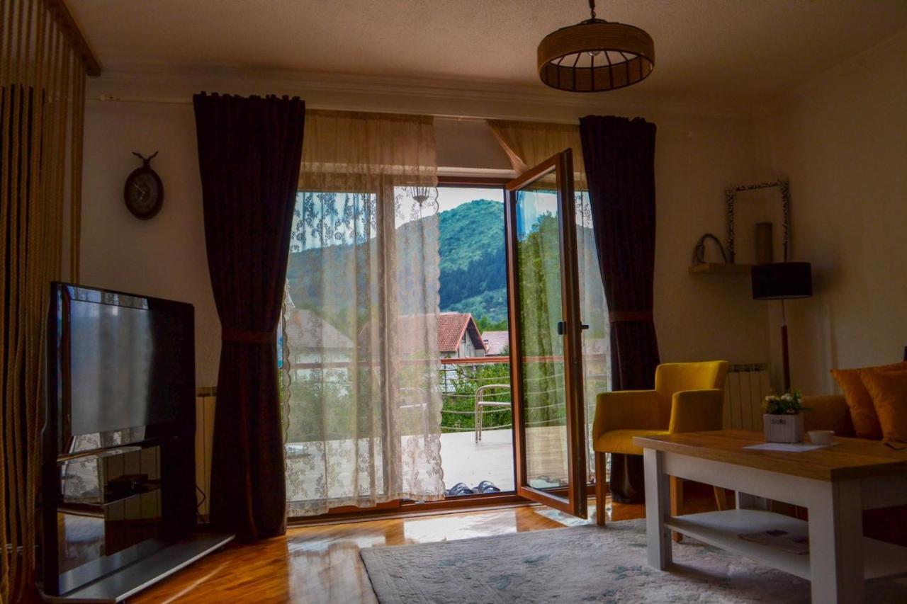 The View Apartment Visoko Esterno foto